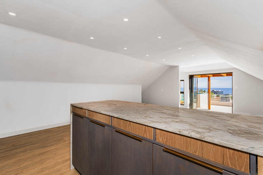 3 Bedroom Property for Sale in Fresnaye Western Cape